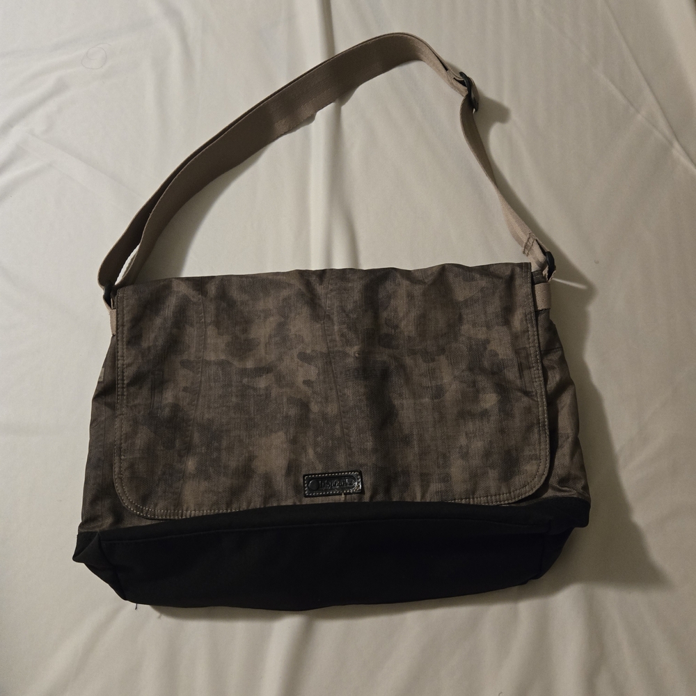 Lesportsac Tan and Black Men's Messenger Bag